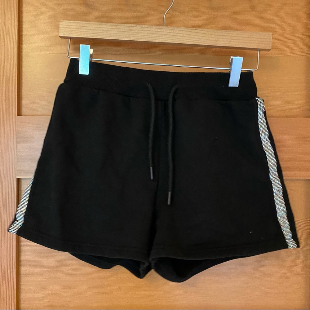 Sequin side short